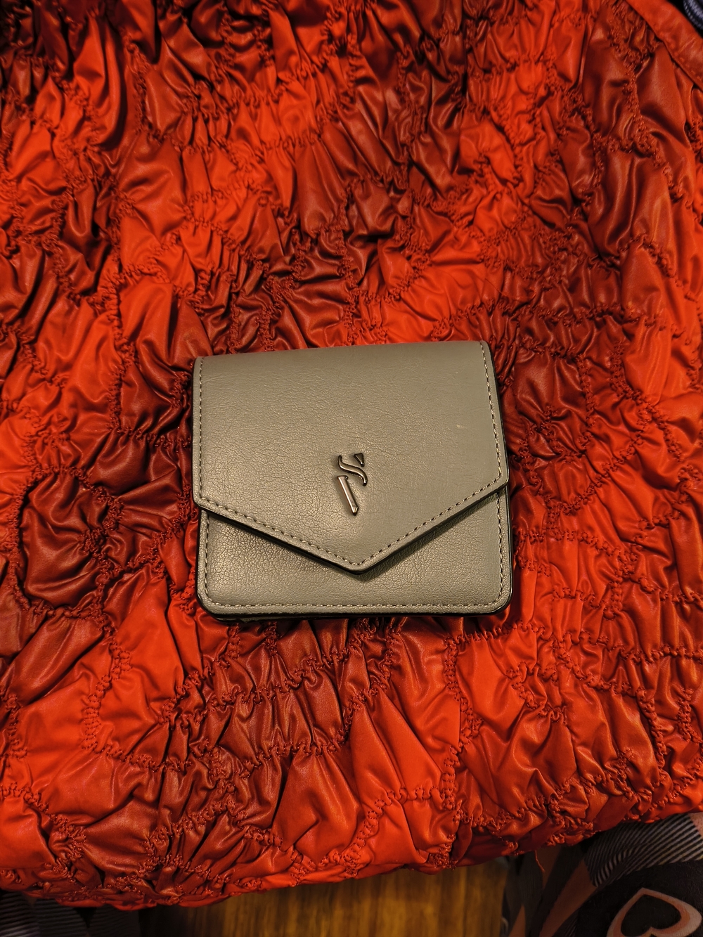 Simply Vera Vera Wang Gray Leather Envelope Wallet